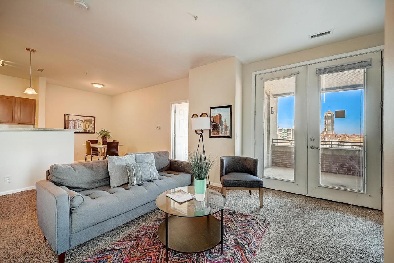 דירות אינדיאנפוליס Frontdesk 707 North Apts Downtown Indy חדר תמונה